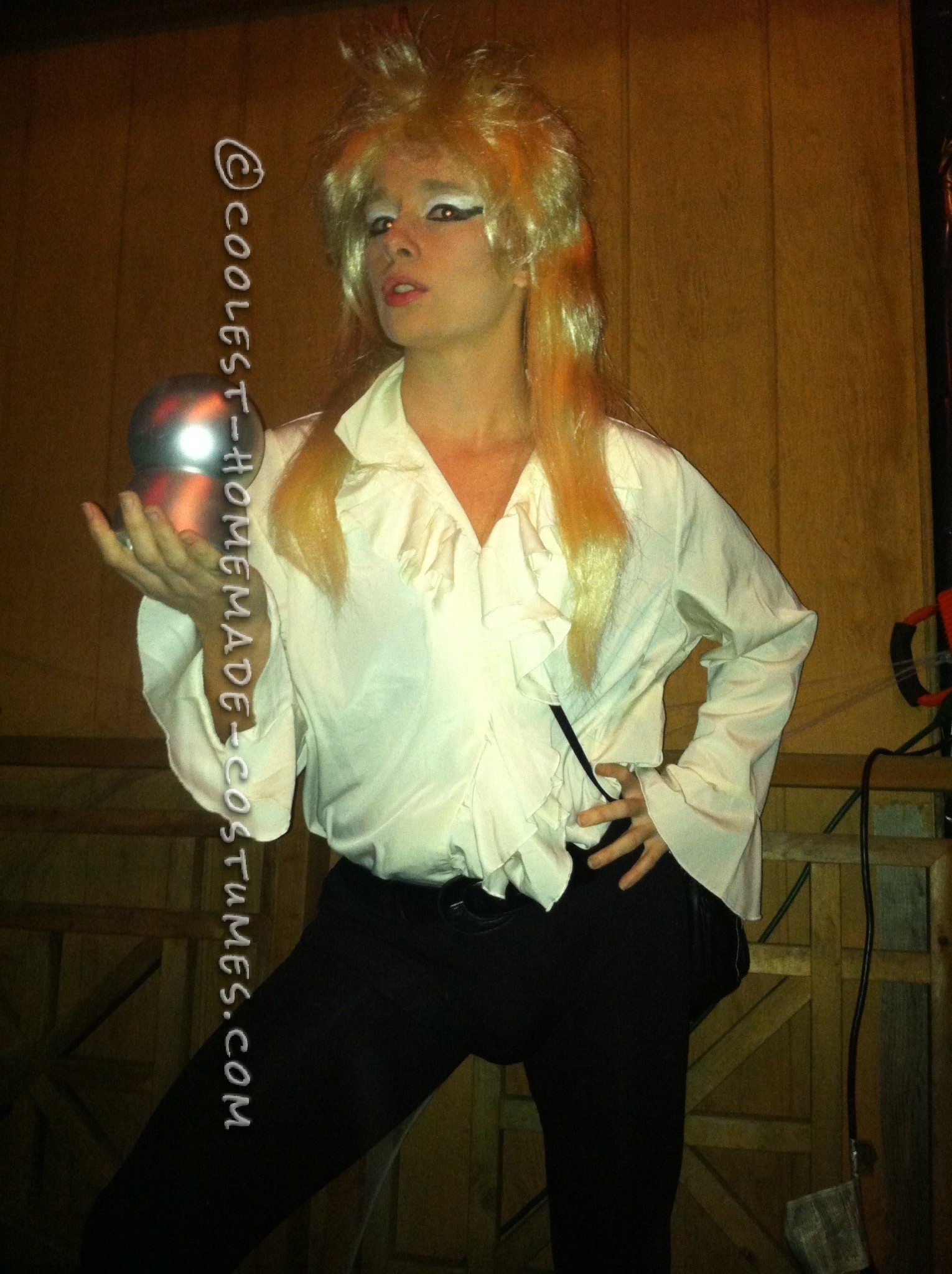 Cheap and Easy Last-Minute David Bowie Costume from Labyrinth