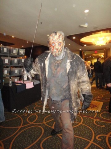 Scary Homemade Jason Voorhees Costume from Freddy vs. Jason