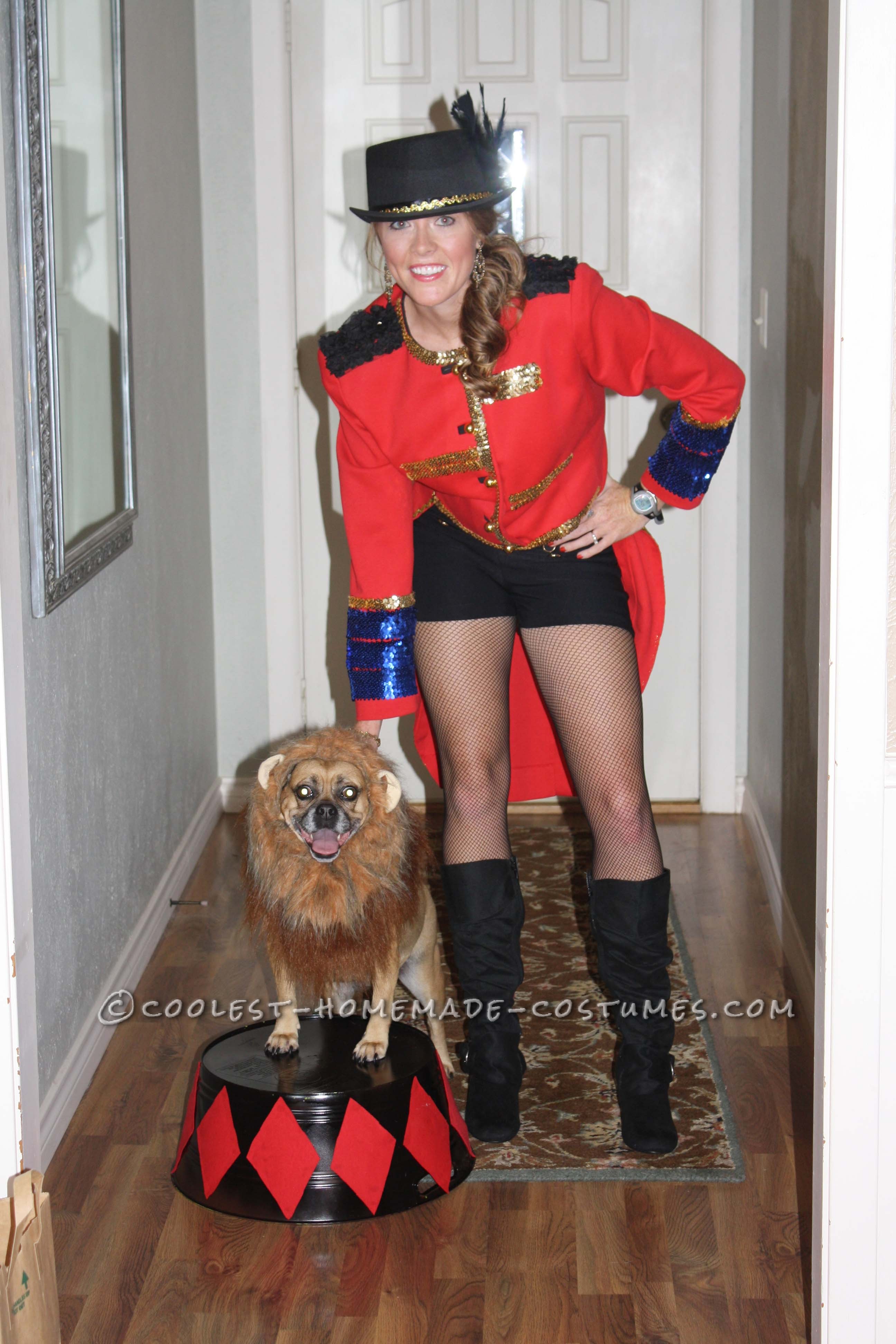 Cool Dog and Owner Couple Costume: Lion Tamer and Her Ferocious Lion!