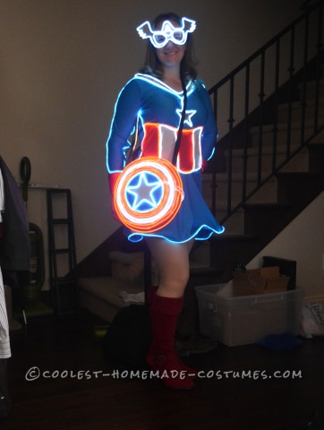 Glowing Mrs. Captain America Costume - Light of the Party!