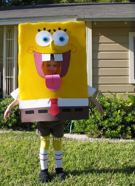 Homemade Spongebob Costume: People Thought SpongeBob was Part of the Show!