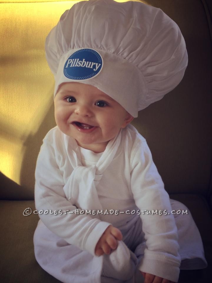 Cute Pillsbury Doughboy Baby Costume (and Mom the Baker)