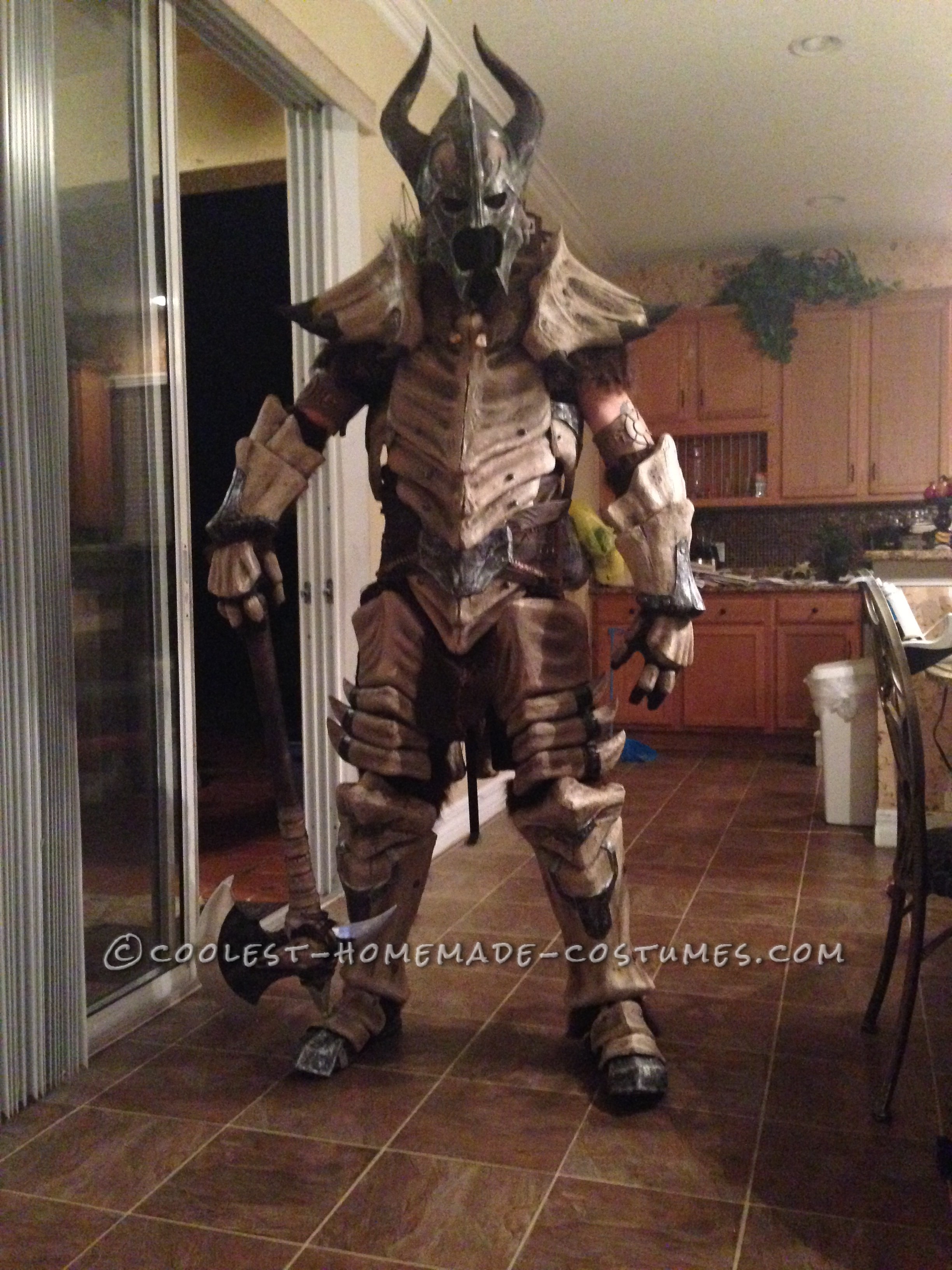 Introduce Warship puff Skyrim Dragonbone Armor Costume