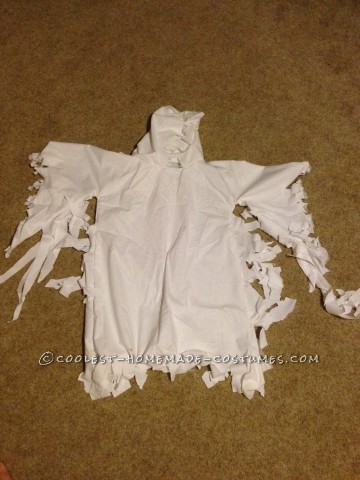 Easy Ghost Costume with a Hood for a Child