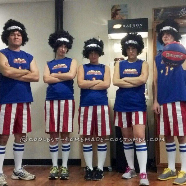 Funny Homemade Group Costume Idea: The Harlem Globetrotters