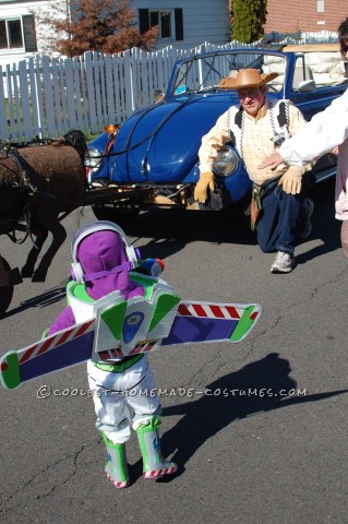 No-Sew Buzz Lightyear Costume for a Toddler