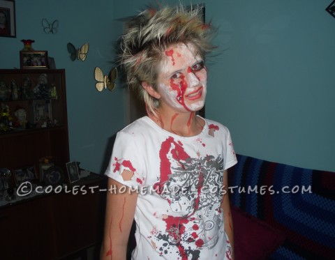 Easiest and Cheapest Homemade Costume: Zombie Girl