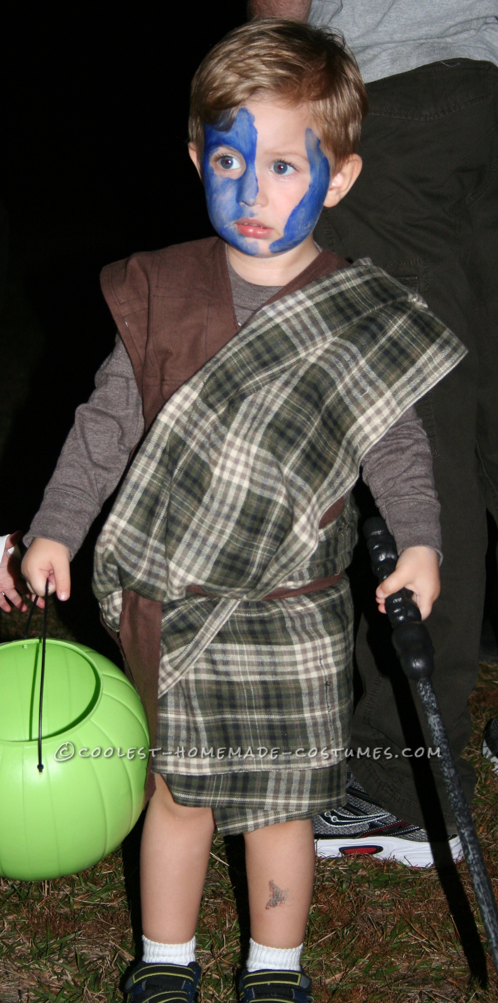 Cheap and Easy Braveheart Toddler Halloween Costume