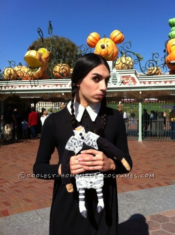 Gender-Swapped Wednesday and Pugsley Addams Couple Costume