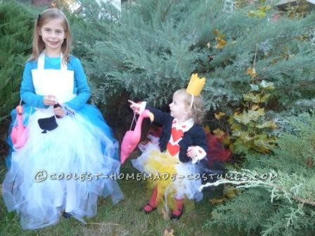 Couple Costume Ida for Girls: Alice in Wonderland and Queen of Hearts