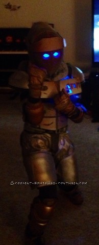 Cool Homemade Boy's Costume: Atom from Real Steel