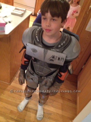 Cool Homemade Boy's Costume: Atom from Real Steel