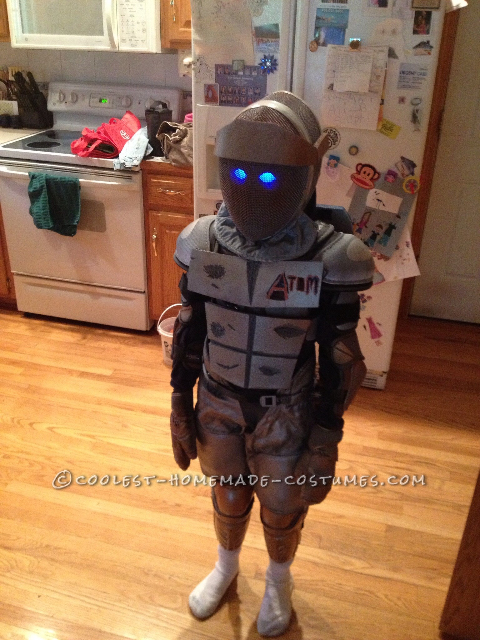 Cool Homemade Boy's Costume: Atom from Real Steel