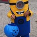 Contest-Winning Minion Halloween Costume - Bee Do Bee Do