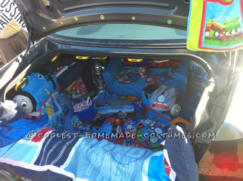 Cool Blue Box Thomas Costume on a Wagon and Candy-Collecting Smokestack