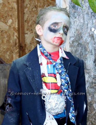 Creepy Clark Kent Superman Zombie Costume