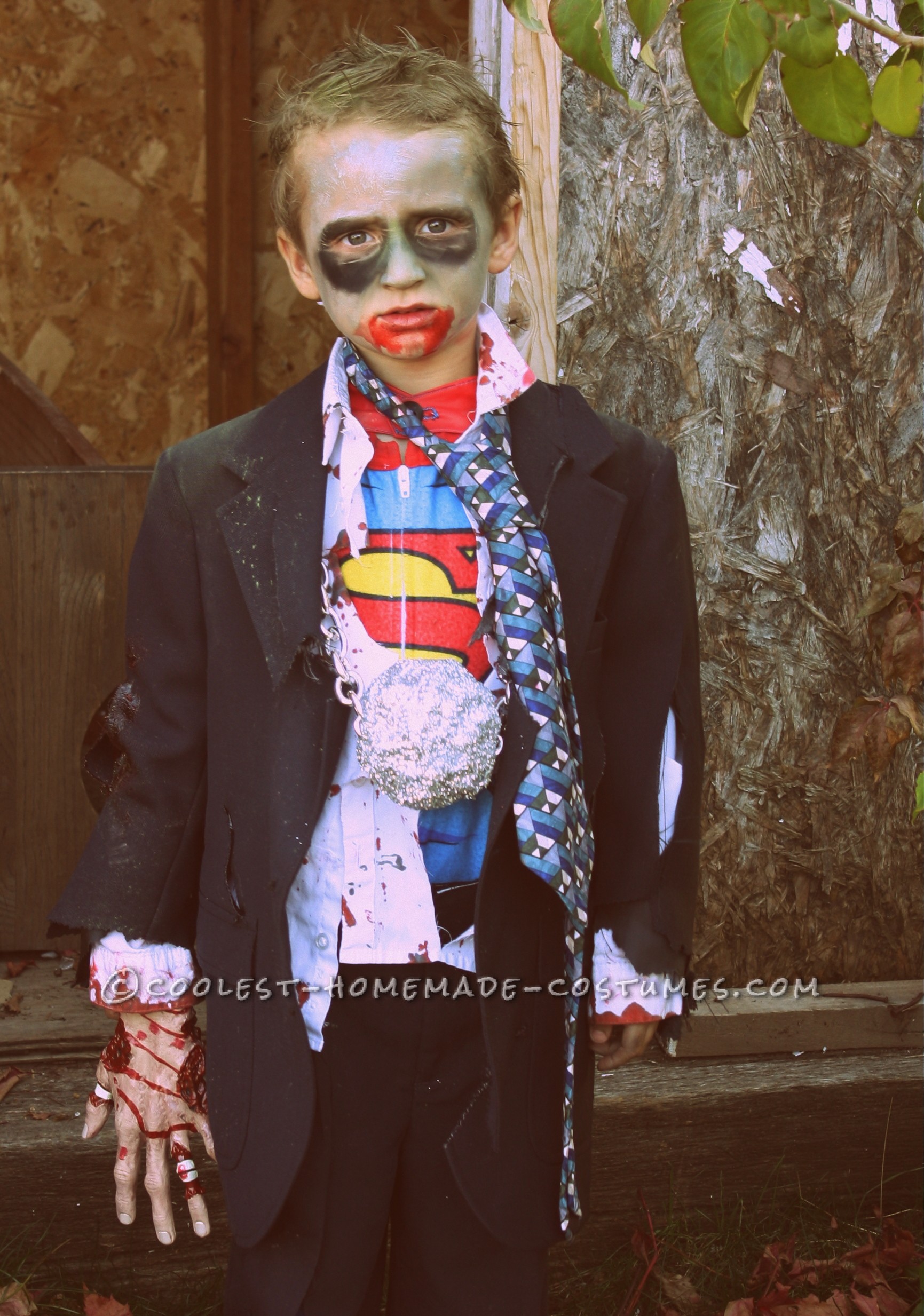 Creepy Clark Kent Superman Zombie Costume