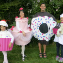 Homemade Family Halloween Costumes That Take the Cake!