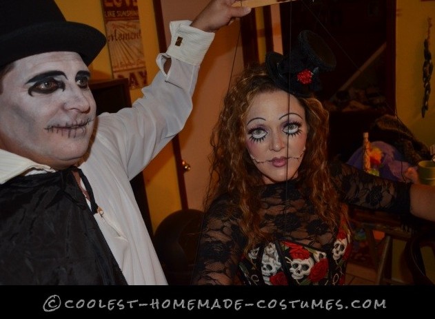 Creepy Marionette and Puppeteer Couple Halloween Costume
