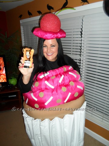 Cool Cupcake and Pastry Chef Couple Costume