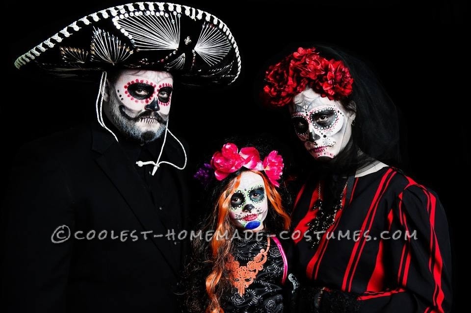 Coolest Ever Dia de Los Muertos Familia Halloween Costume