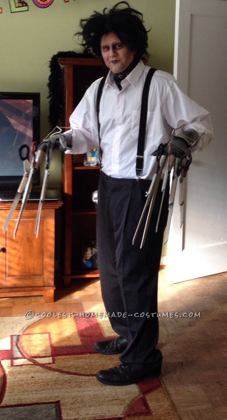 Cool DIY Edward Scissorhands Halloween Costume