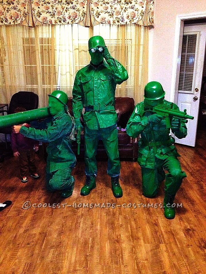 Green Plastic Army Toy Soldier Group Halloween Costume