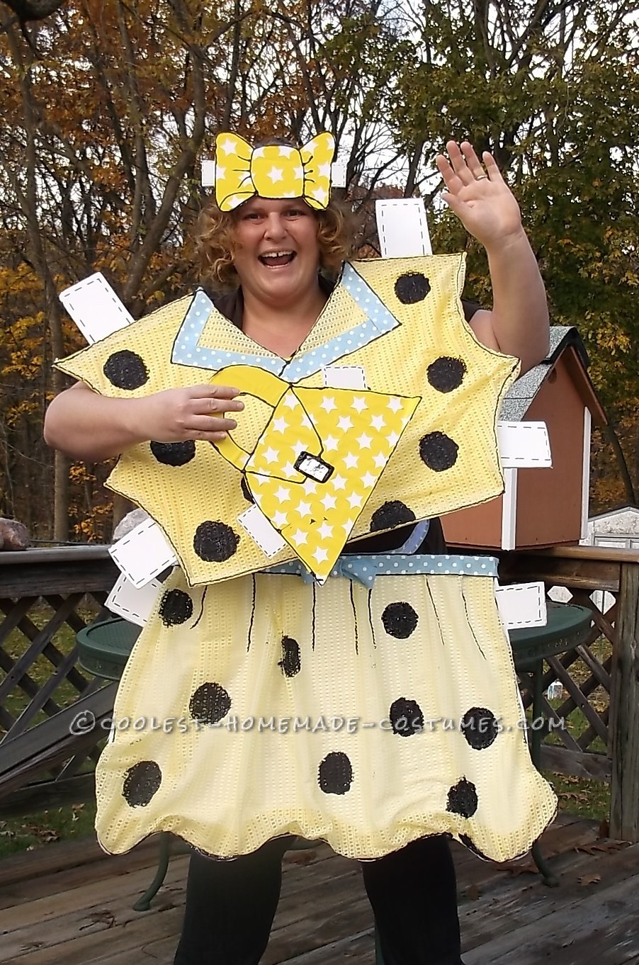 Head-Turning Paper Doll Halloween Costume