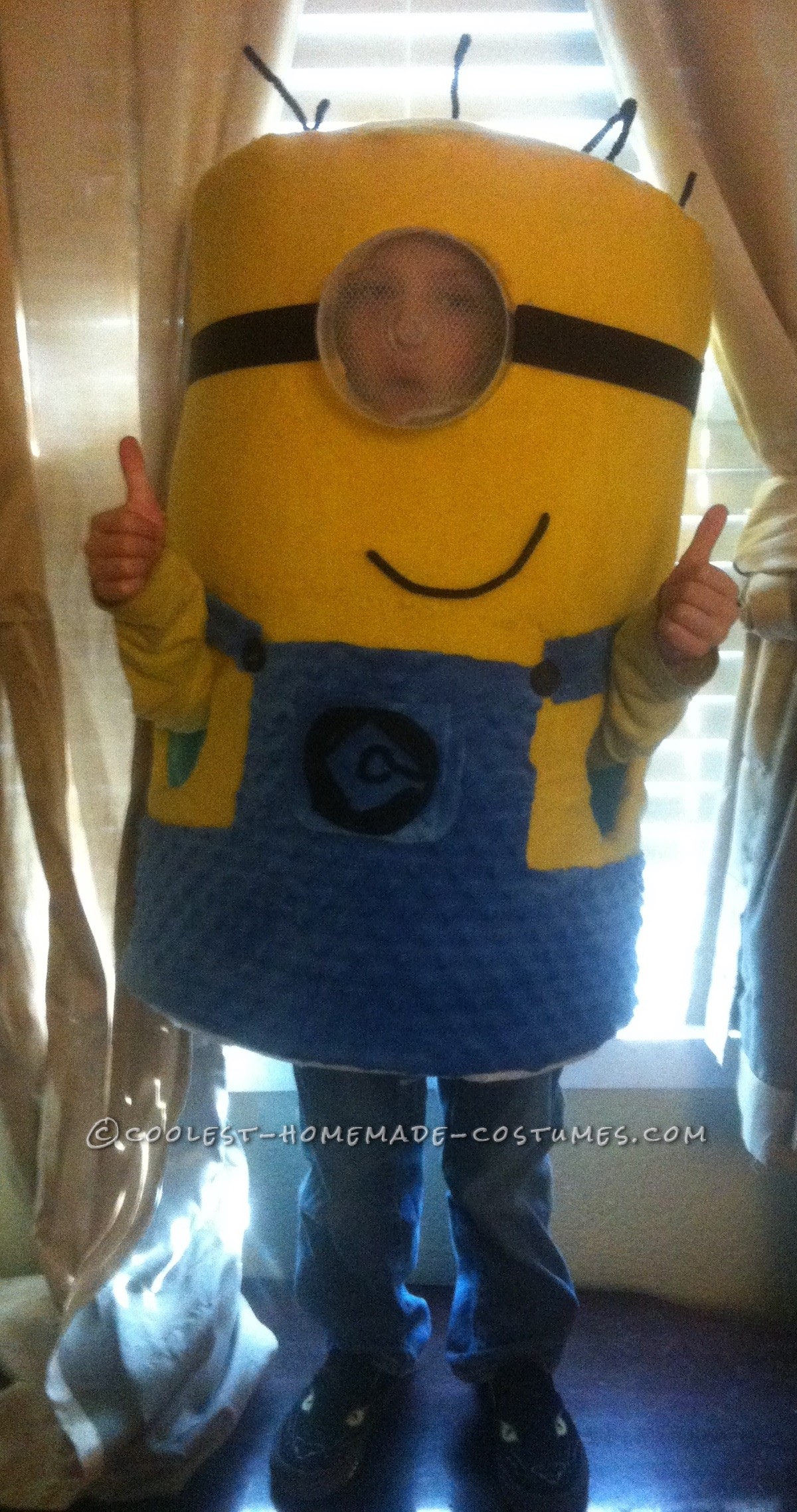 Head-Turning Minion Costume for a 5 Year Old Boy