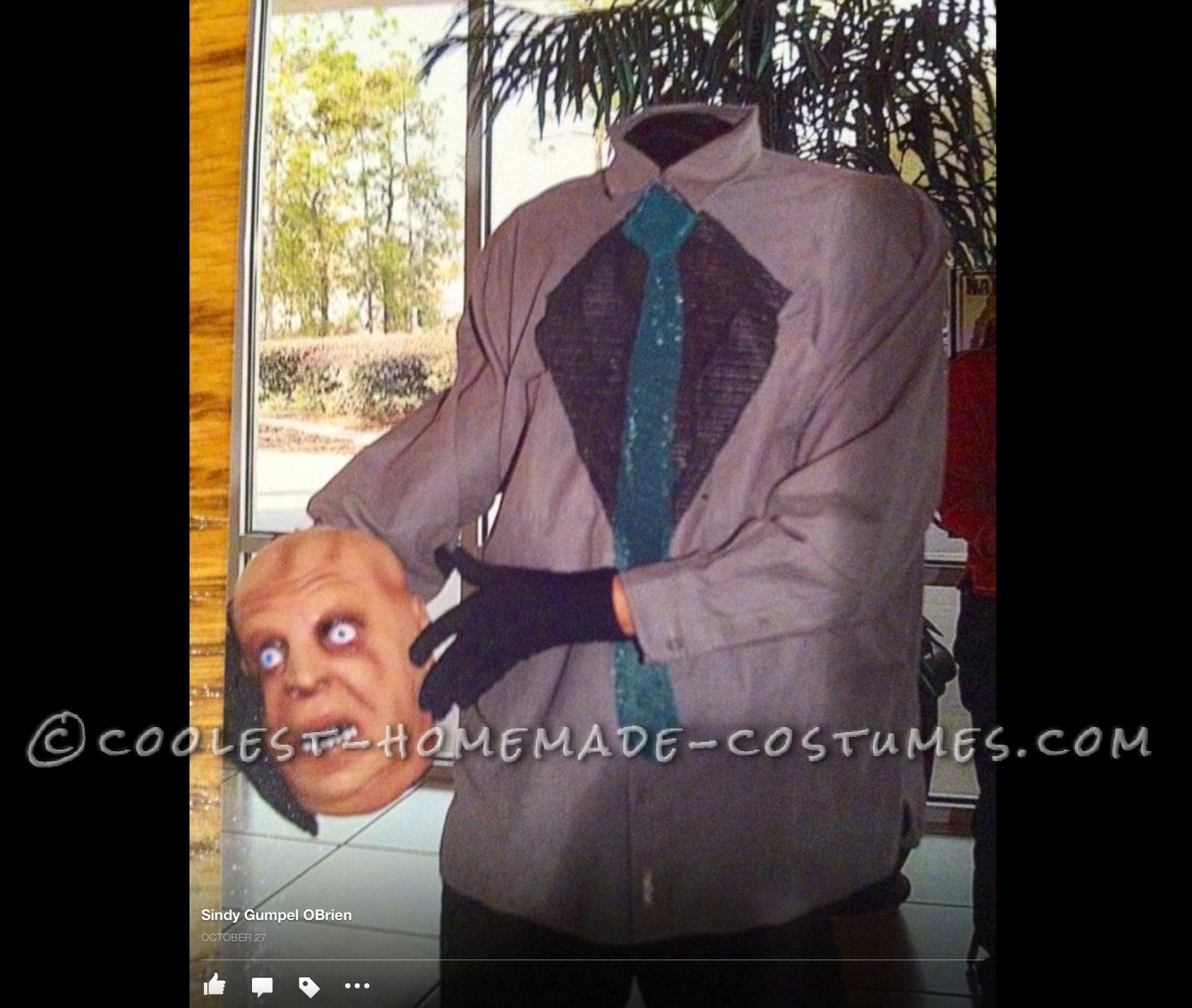 DIY Illusion Costume: Headless Person Holding His Head!