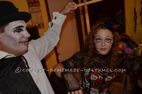 Creepy Marionette and Puppeteer Couple Halloween Costume