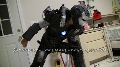 Awesome Iron Man War Machine Costume!