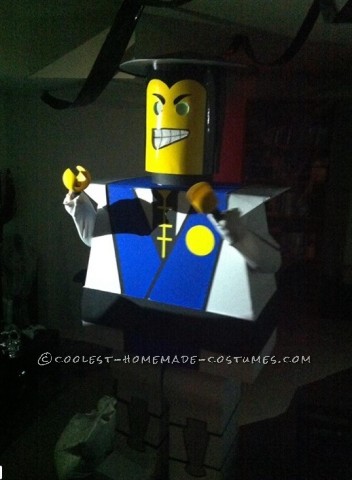 LEGO Minifig Raiden Costume from Mortal Kombat