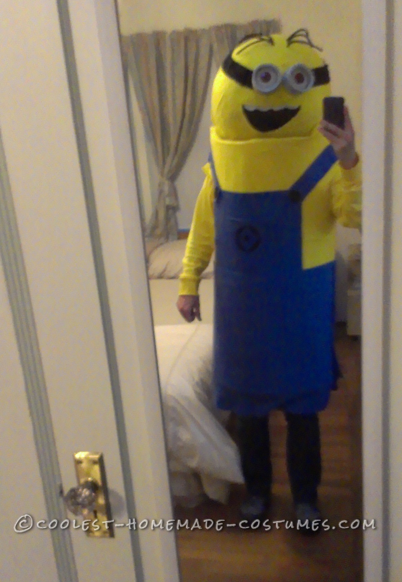 DIY Minion Halloween Costume