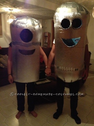 Coolest DIY Minions Despicable Me Couple Halloween Costume