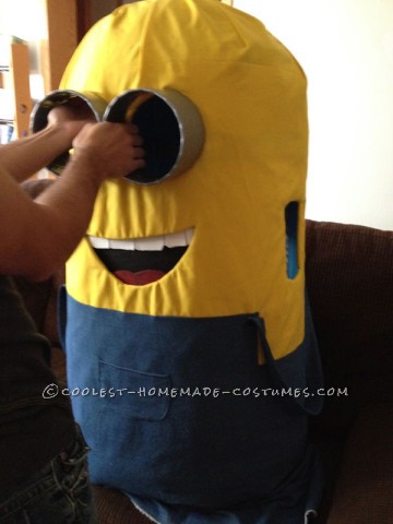 Coolest DIY Minions Despicable Me Couple Halloween Costume