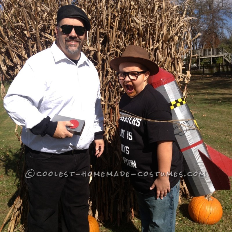 Cool Father and Son Mythbusters Couple Costume