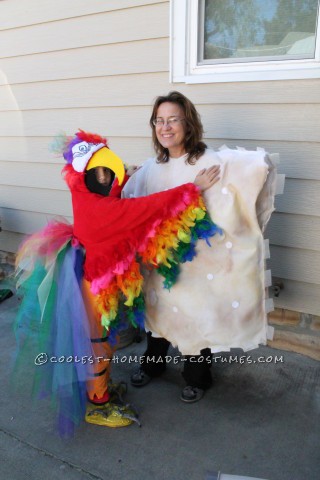 Cool Mom and Daughter Couple Halloween Costume: Polly Wants A Cracker!