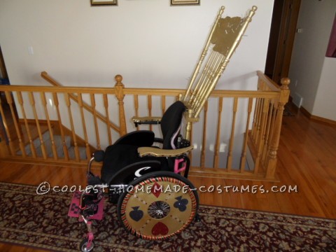 Awesome Wheelchair Costume: Queen of Hearts and her Golden Throne