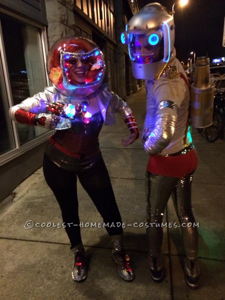 Fashionable Space Visitors Couple Costume