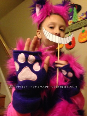 Cool Cheshire Cat Costume for a Hip Girl