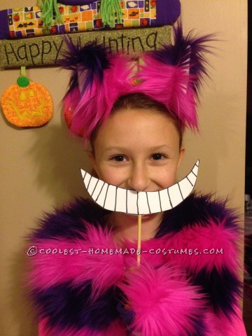 Cool Cheshire Cat Costume for a Hip Girl
