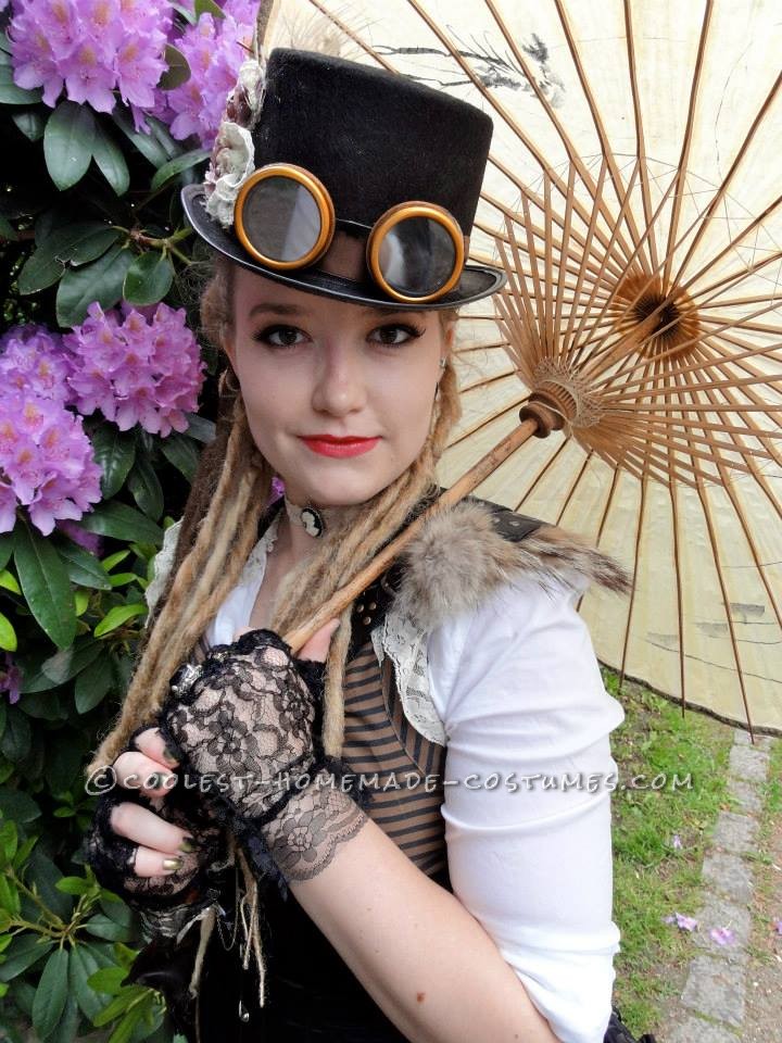 Cool Woman's Steampunk Costume: The Lady Captain of the Ark