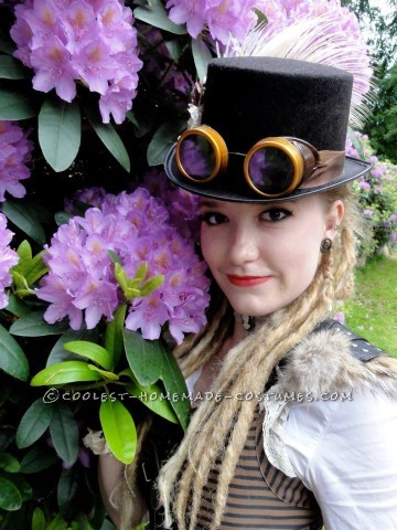 Cool Woman's Steampunk Costume: The Lady Captain of the Ark