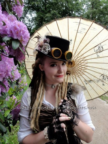 Cool Woman's Steampunk Costume: The Lady Captain of the Ark