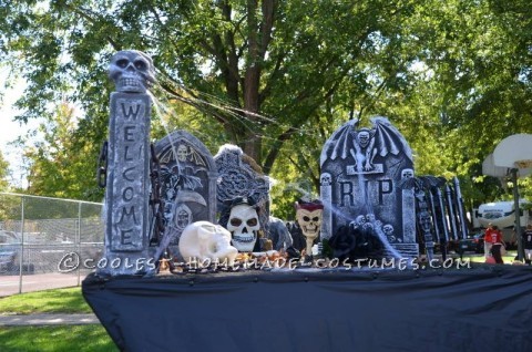 The Walking Cemetery Halloween Costume