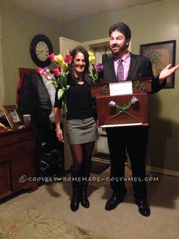 Punny Halloween Couple Costume: "Tulips on Your Organ"