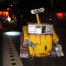 Cool Homemade Wall-E Costume with Moving Parts