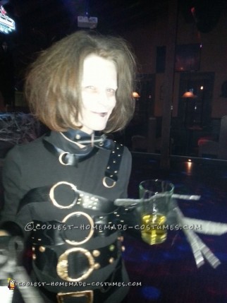 Low-Cost DIY Movie-Worthy Edward Scissorhands Costume