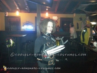 Low-Cost DIY Movie-Worthy Edward Scissorhands Costume